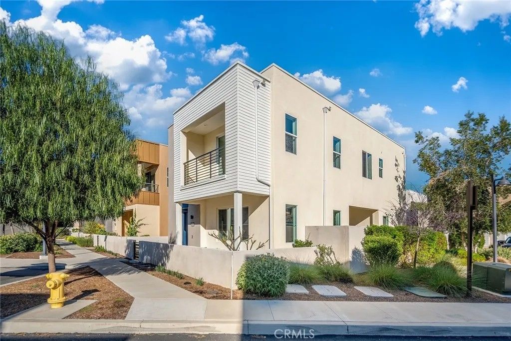 Photo of 446 Chorus, Irvine, CA 92618 (MLS # OC26071348)