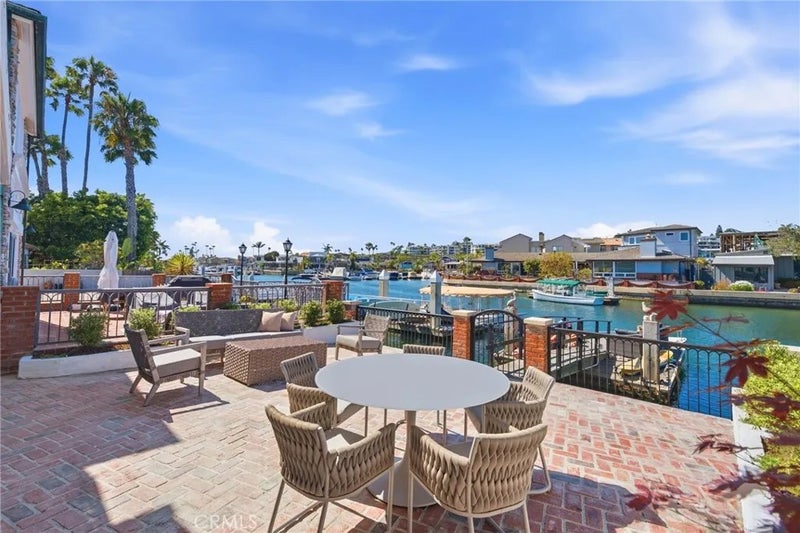 3810 Channel Place