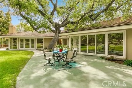 1440 Carmelita Place