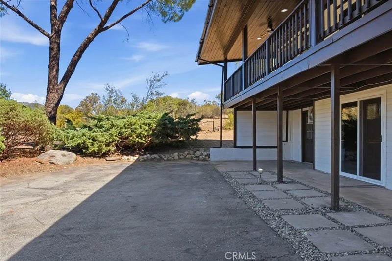 38080 Ribbonwood Lane