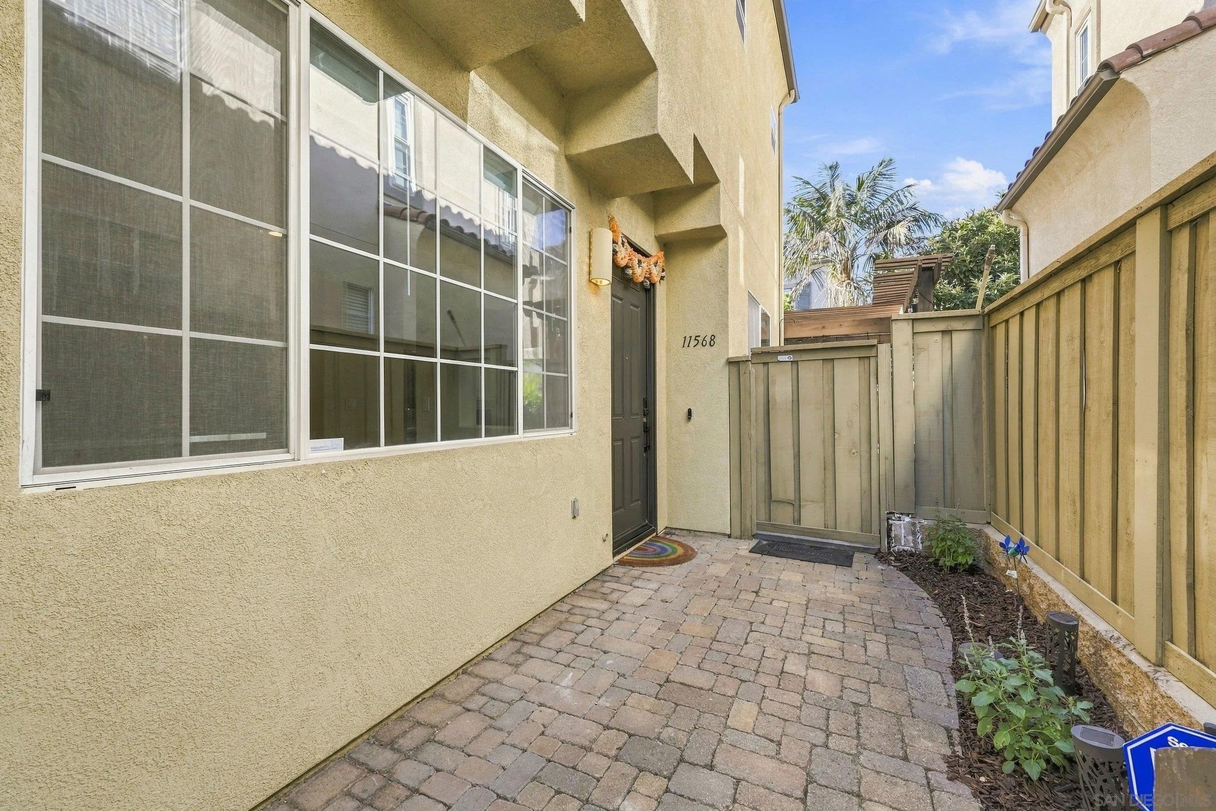 11568 Miro Cir