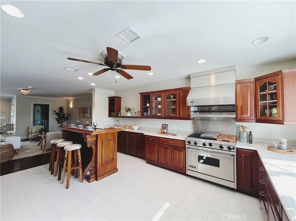 Photo of 13208 Hansworth Ave, Hawthorne, CA 90250 (MLS # SB26044221)