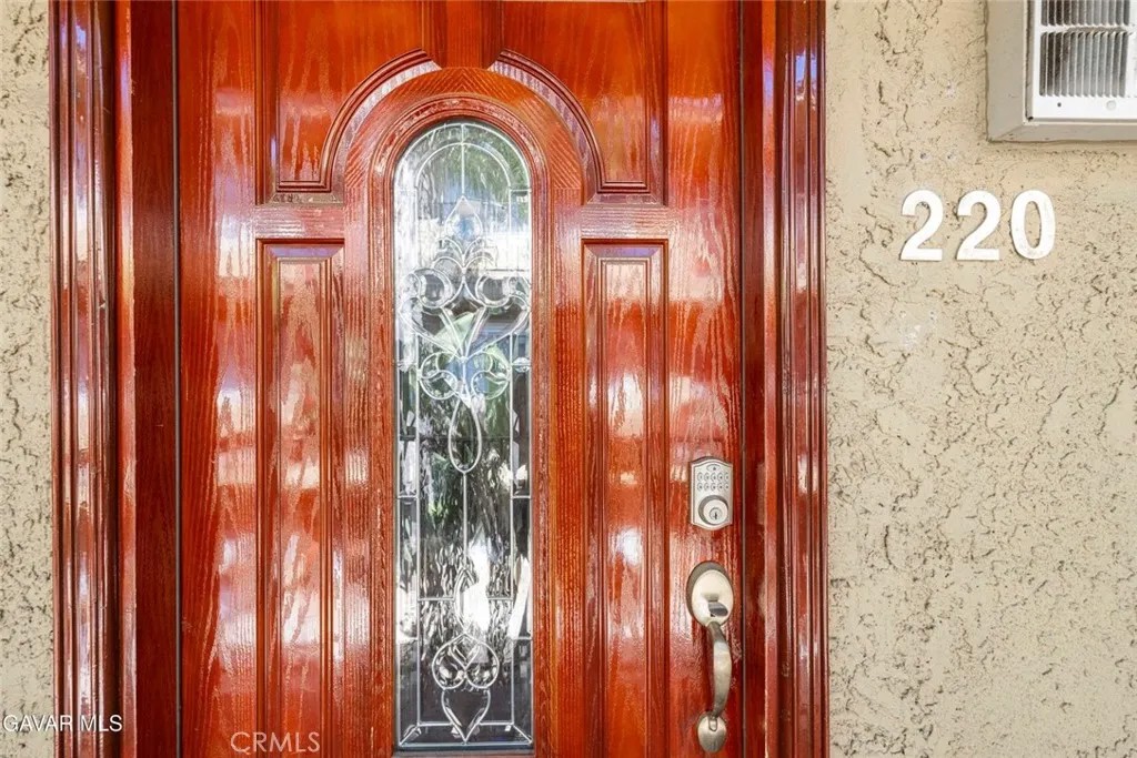 3220 Altura Avenue 220