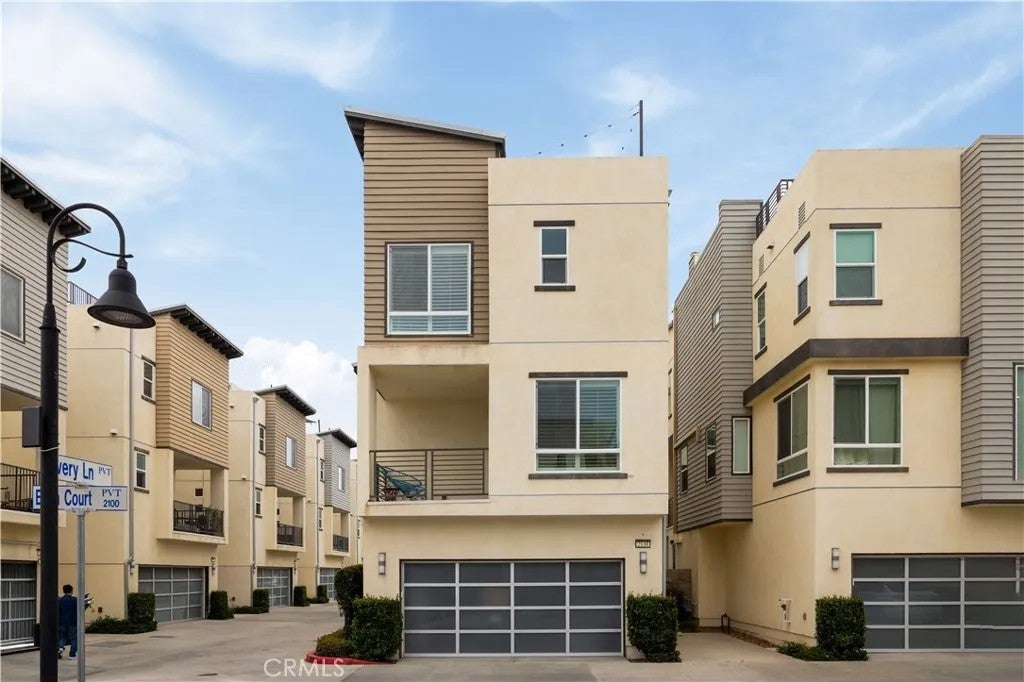 2138 Bella Court