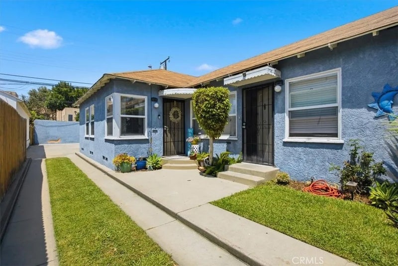 2441 Cedar Avenue