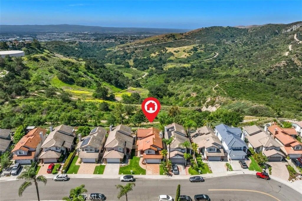 Photo of 18831 Vista Portola Rd, Lake Forest, CA 92679 (MLS # OC26063461)