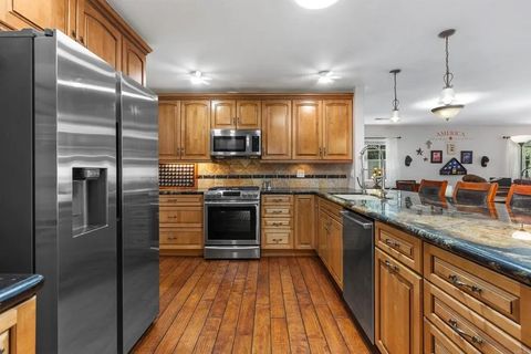 1650 Drive Escondido CA 92027