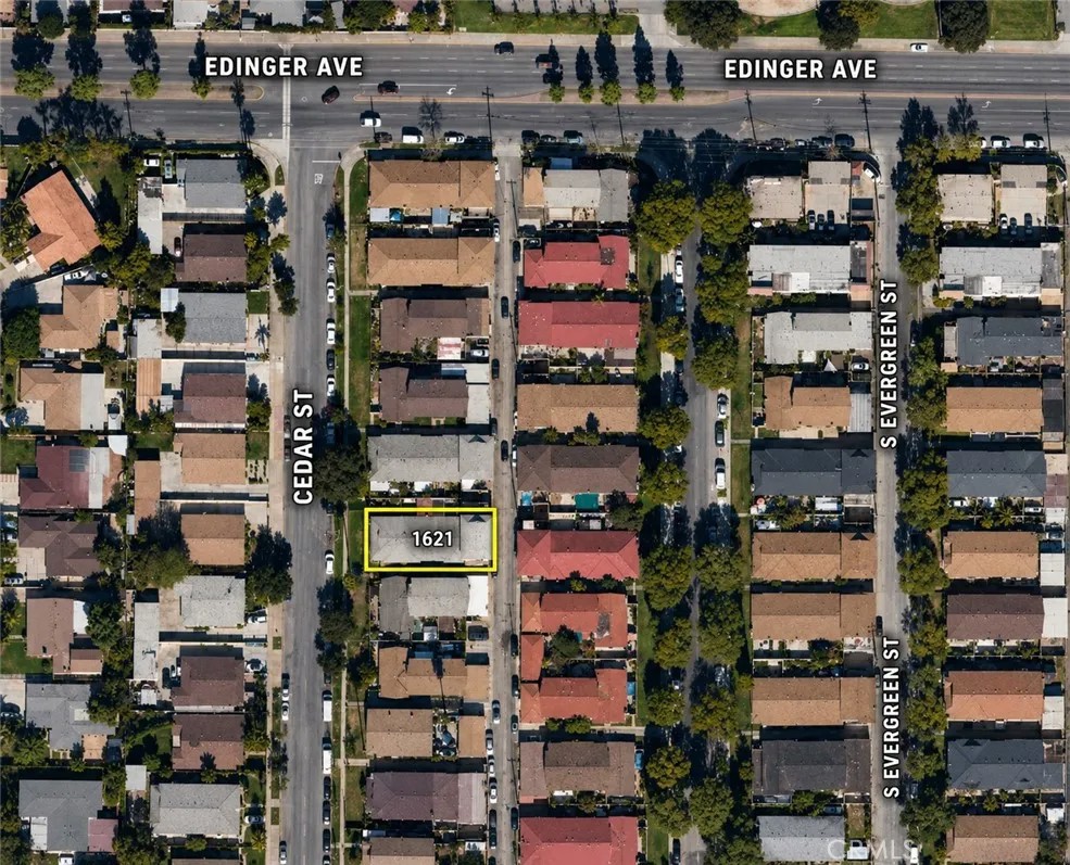 1621 Cedar