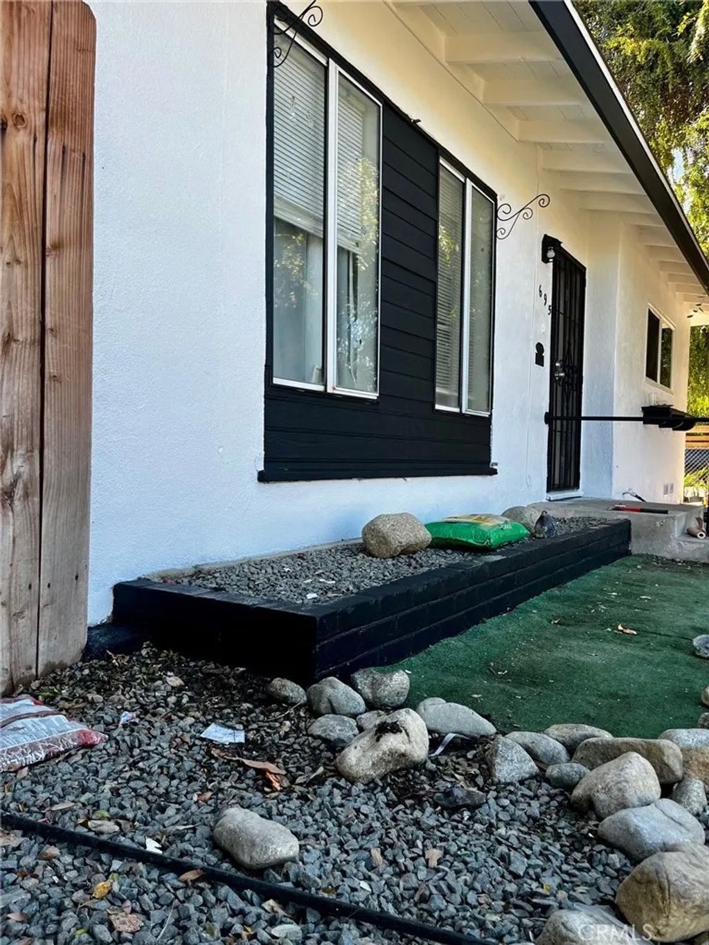 Photo of 695 W 17th St, San Bernardino, CA 92405 (MLS # PW26062822)