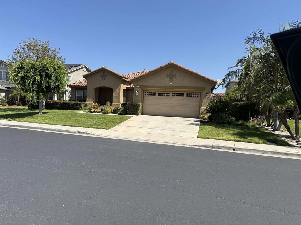 Photo of 543 Silverhawk Dr, Corona, CA 92879 (MLS # 260013193)