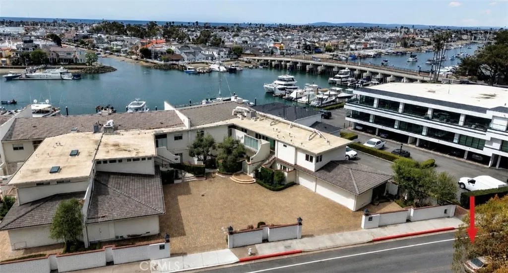 1202 Bayside