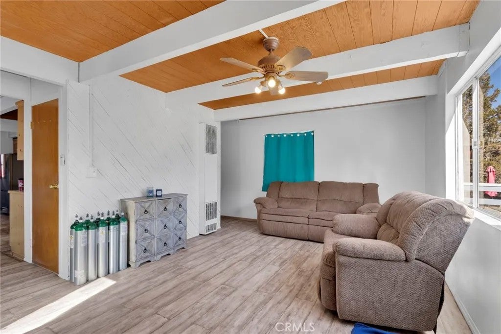 150 Los Angeles