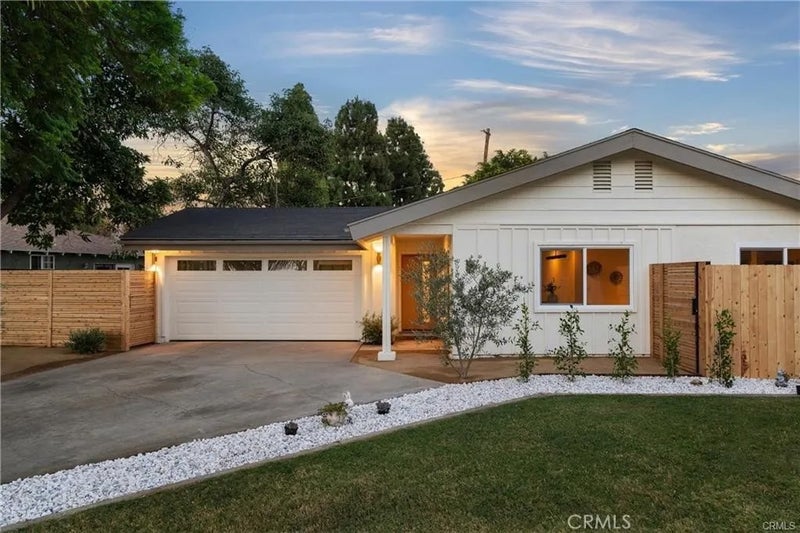 2101 N Hathaway