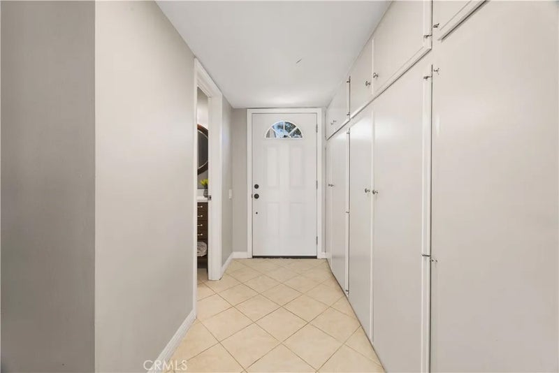 9692 Brookhaven