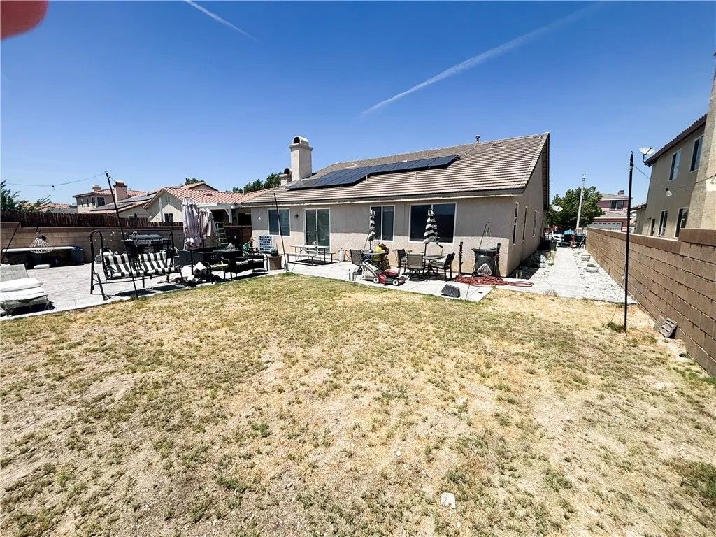 Photo of 4042 W Avenue J9, Lancaster, CA 93536 (MLS # CV26107597)