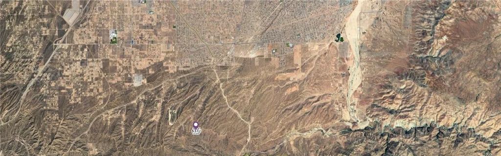 Photo of 750 Summit Valley (NEAR), Hesperia, CA 92345 (MLS # HD25252337)