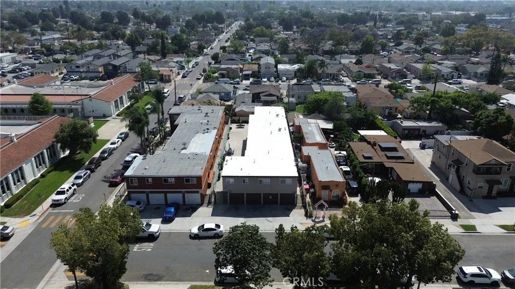 174 E Plymouth