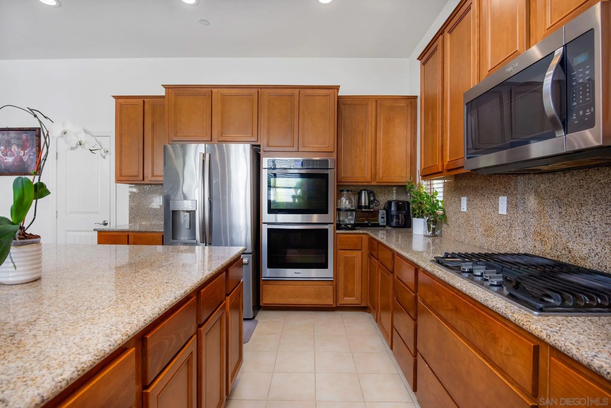 1818 Santa Christina Ave