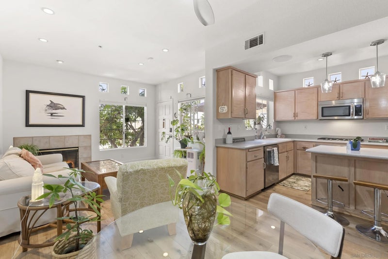 221 Donax Ave 4