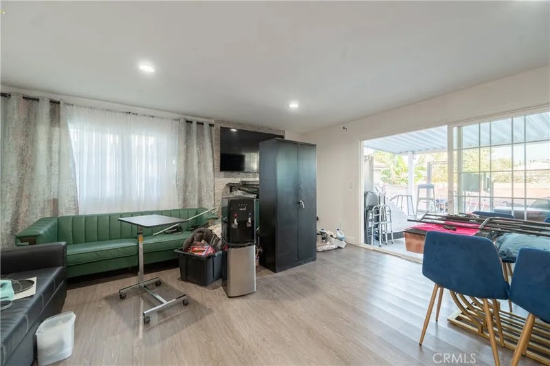 11214 Woodley