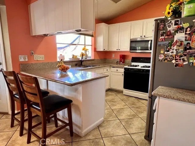 37469 Cambridge Lane