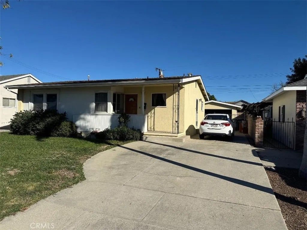 Photo of 11020 El Arco, Whittier, CA 90604 (MLS # PW26009256)