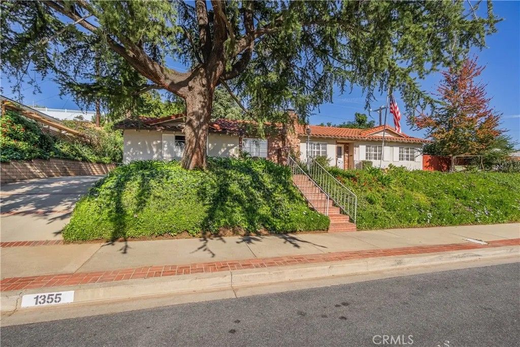 Photo of 1355 E Level, Covina, CA 91724 (MLS # CV25279426)
