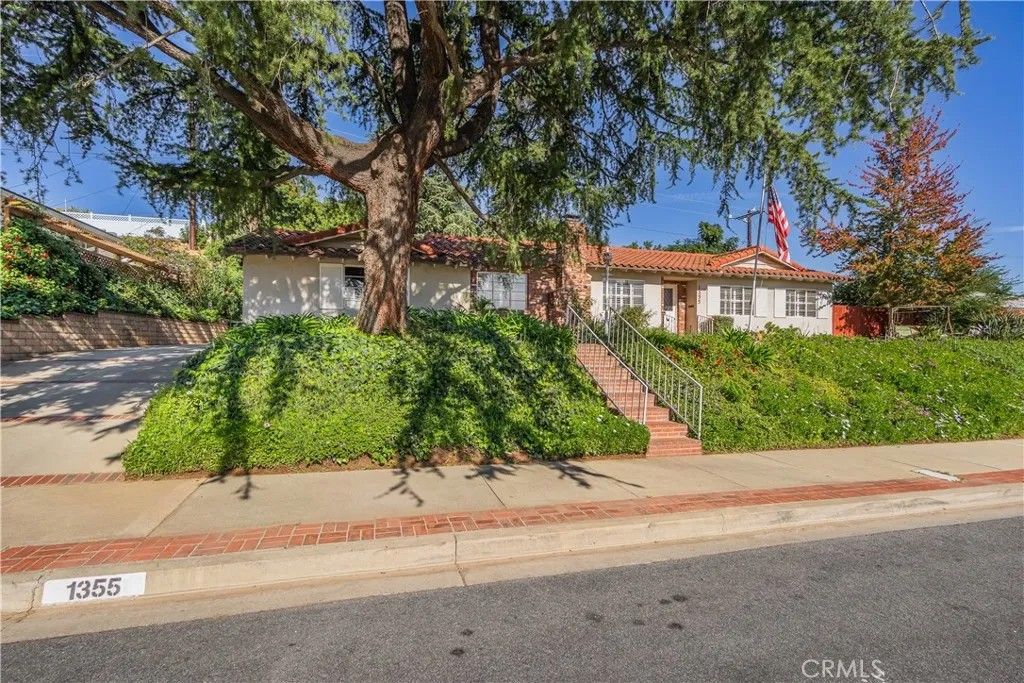 Photo of 1355 E Level, Covina, CA 91724 (MLS # CV25279426)
