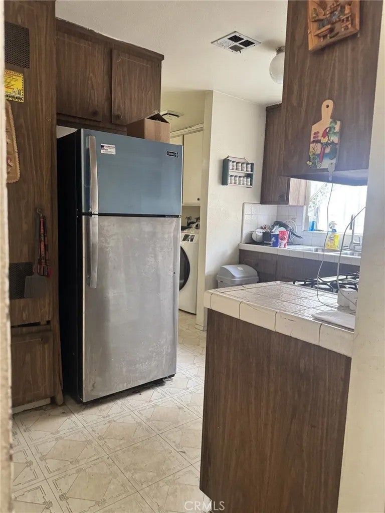 6126 Poppy Peak