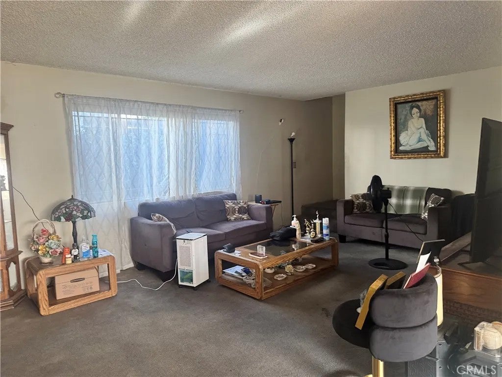 6126 Poppy Peak