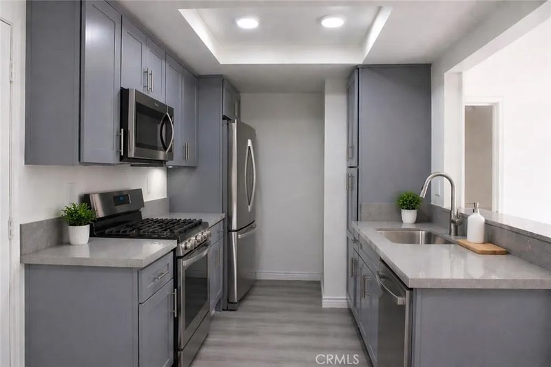 260 E Beverly Boulevard C