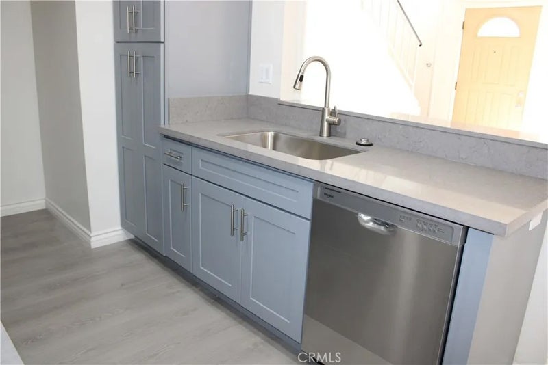 260 E Beverly Boulevard C