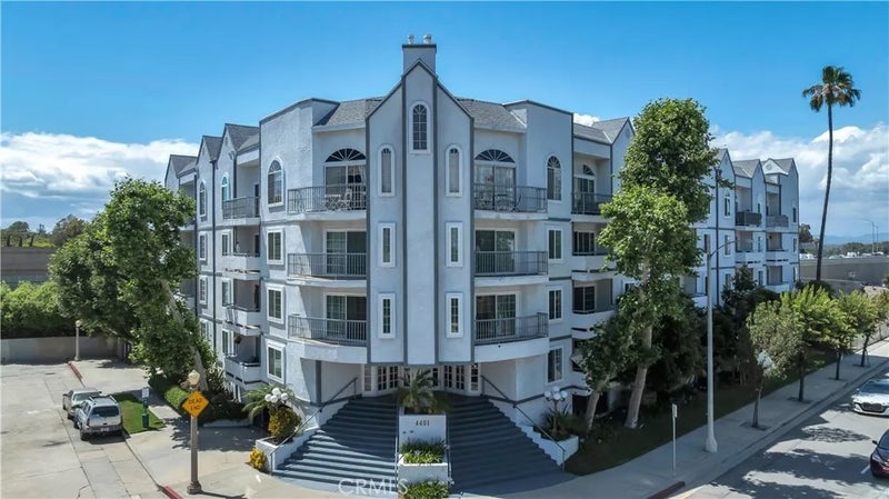 4401 Sepulveda Boulevard 105