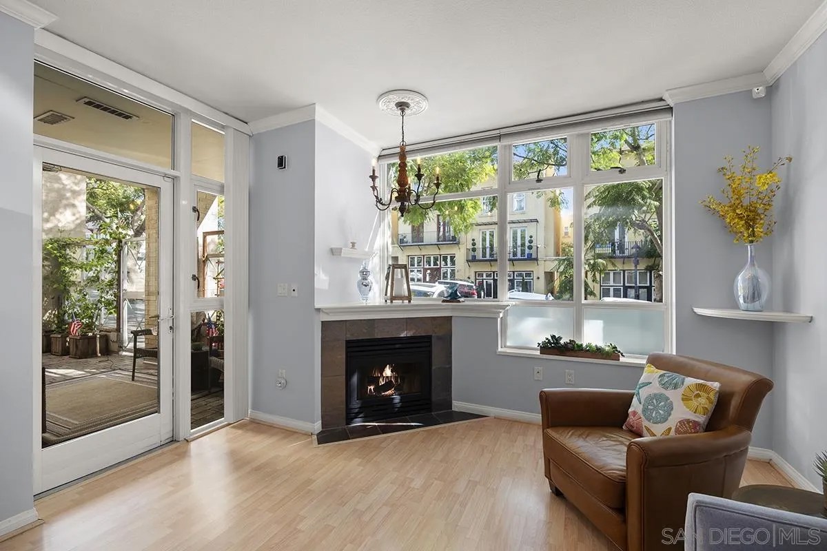 850 Beech Street 206