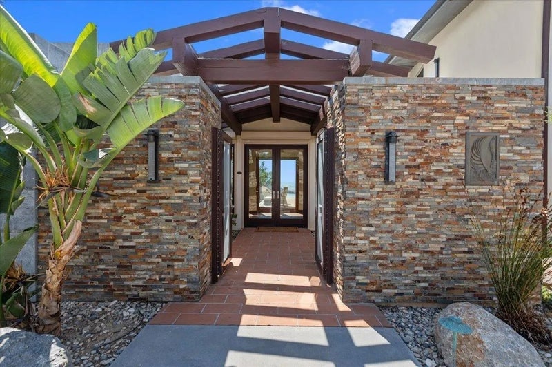 20391 Rancho Villa