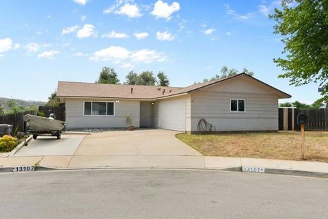 Photo of 13107 Pam Lane, Lakeside, CA 92040 (MLS # PTP2603315)