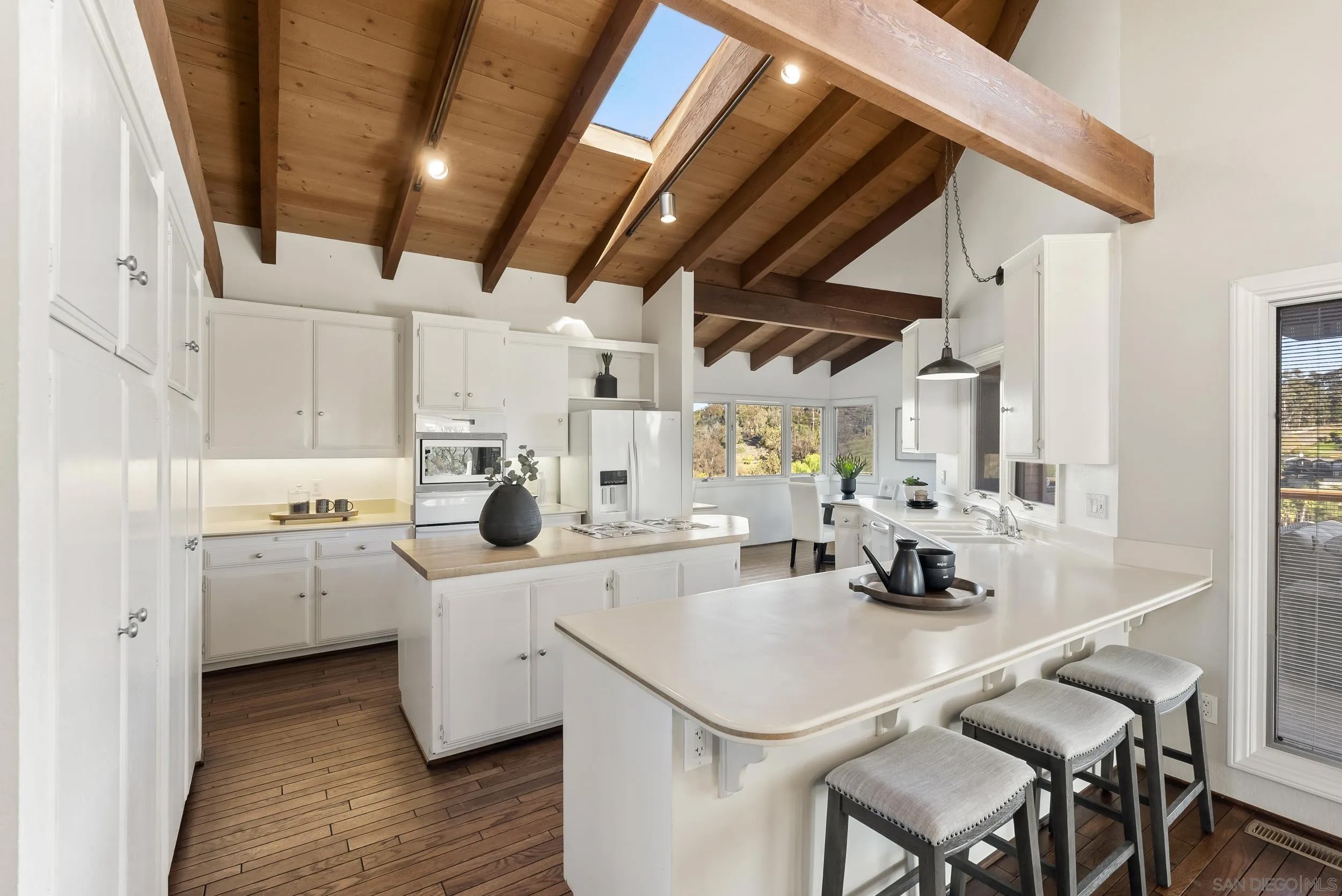 4955 Rancho Viejo Dr