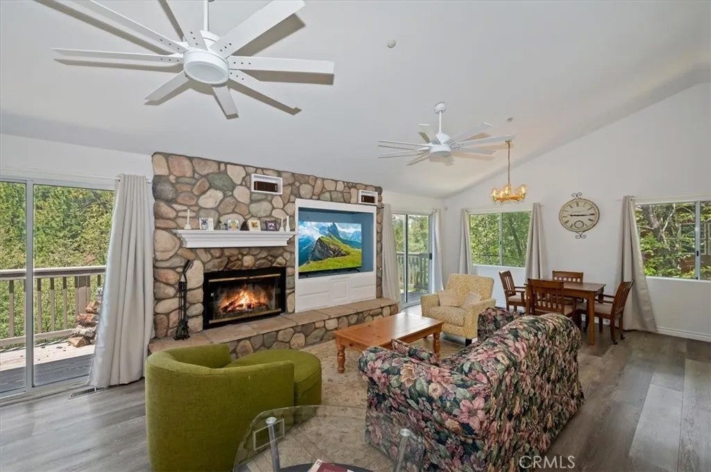 1023 Pintail Circle