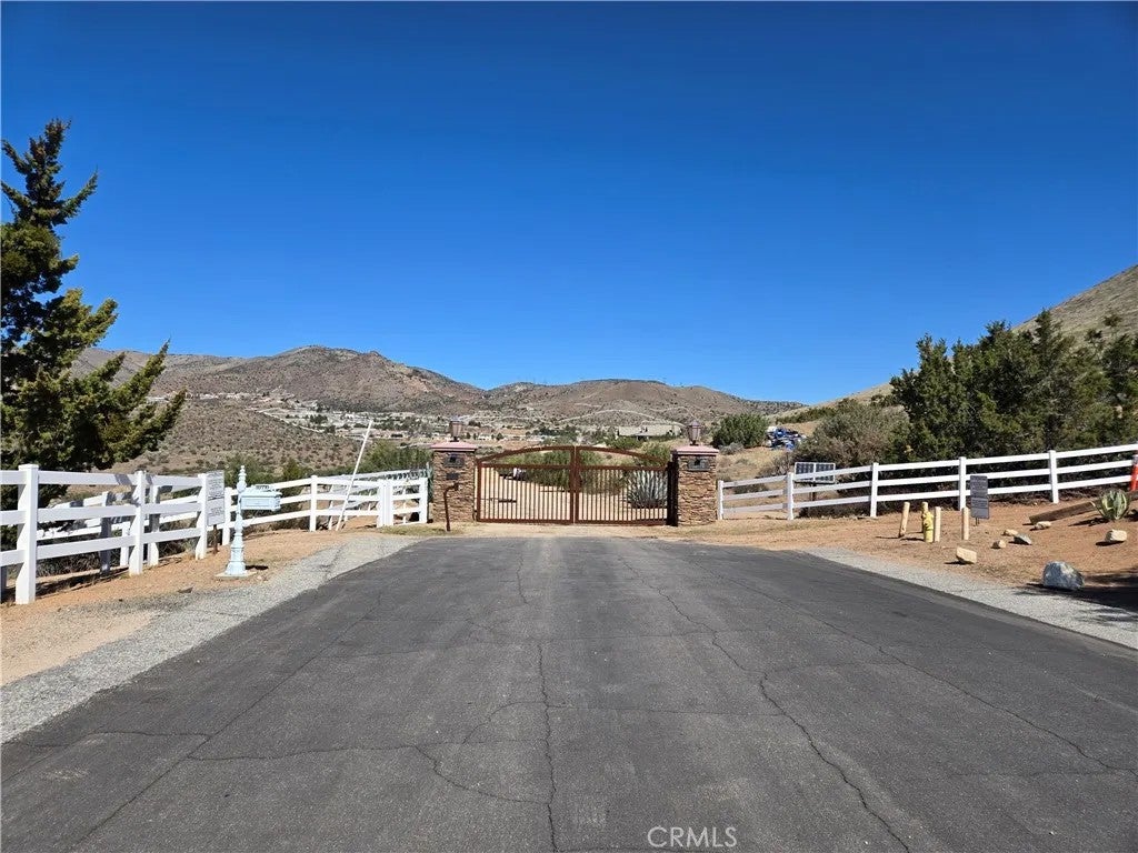 Photo of 0 White Feather, Acton, CA 93510 (MLS # SR26205814)