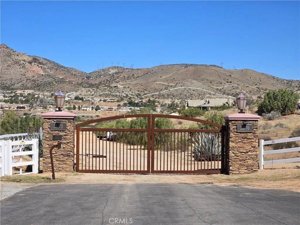 Photo of 0 White Feather, Acton, CA 93510 (MLS # SR26205814)