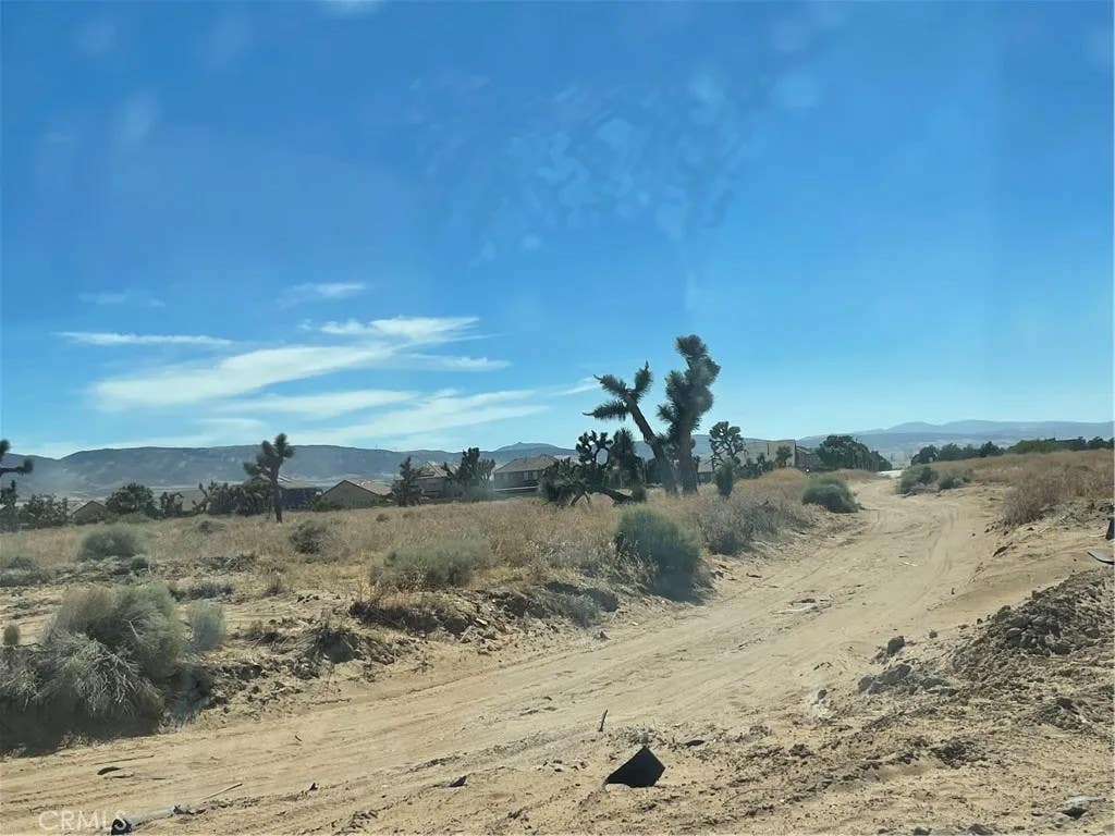 Photo of 55 W Avenue J-10, Del Sur, CA 93536 (MLS # WS26160137)