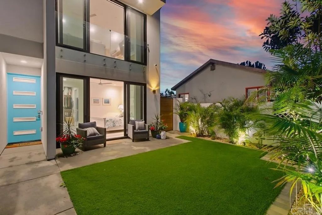 Photo of 119 Date Avenue, Imperial Beach, CA 91932 (MLS # PTP2600039)