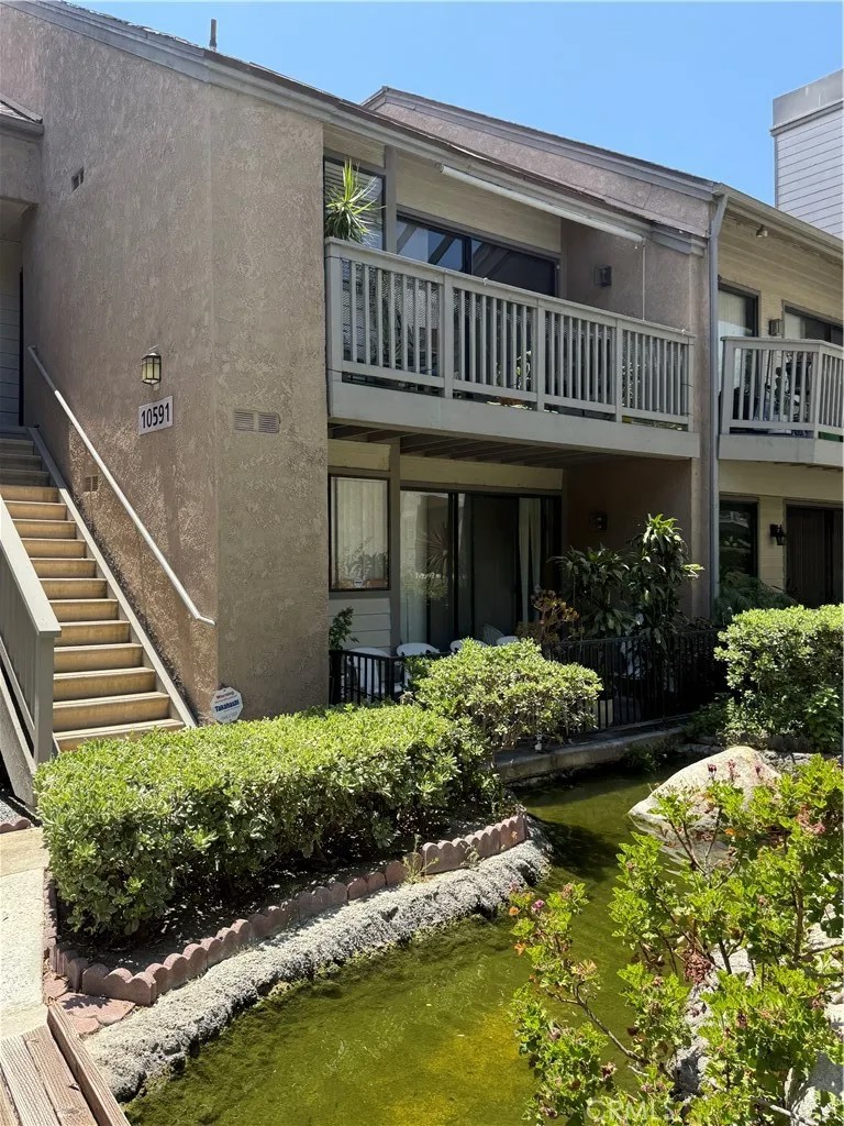 10591 Lakeside Drive South 198