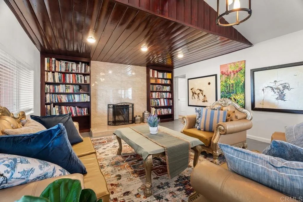 2758 Ribbonwood