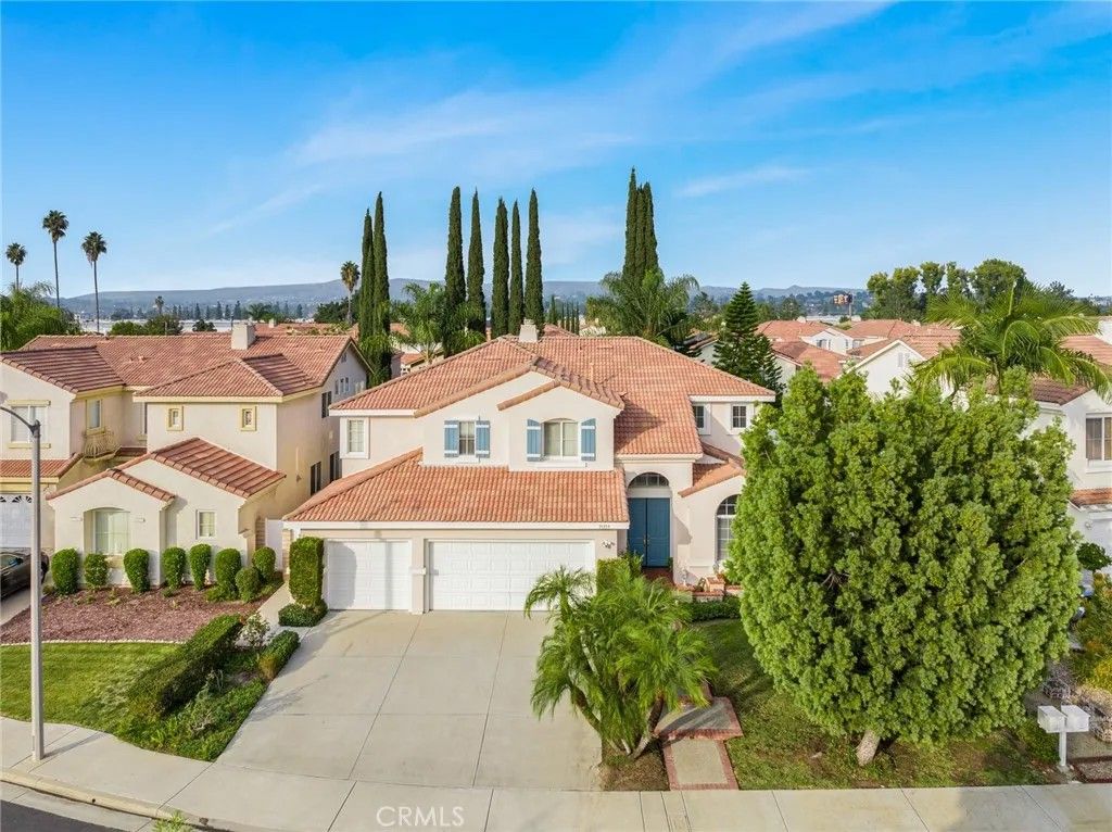 Photo of 19359 Discovery Pl, Rowland Heights, CA 91748 (MLS # TR25257891)