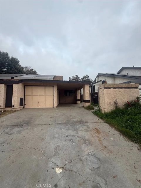 1644 N Tipton Street Visalia CA 93292