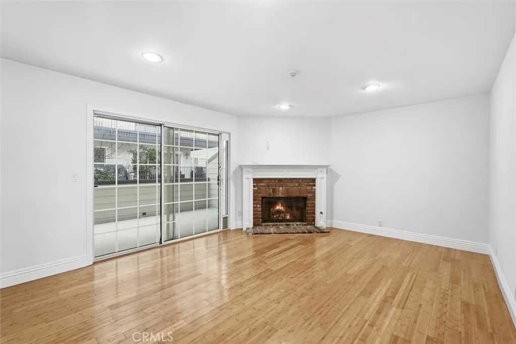 Photo of 208 S Catalina Avenue #C, Redondo Beach, CA 90277 (MLS # PV26012167)