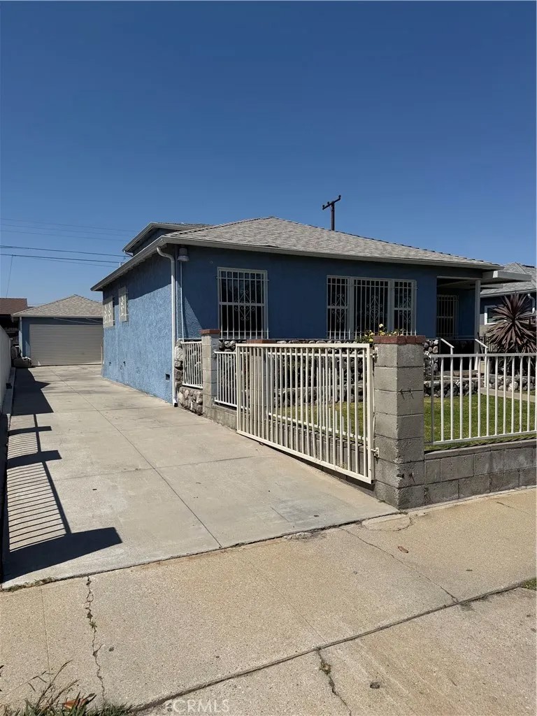 1705 W Arbutus