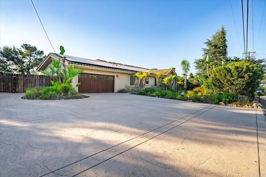 1960 Elevado Road