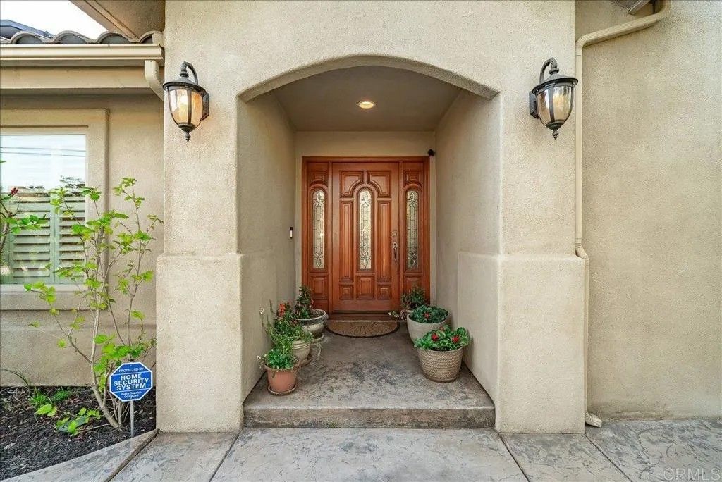 Photo of 1960 Elevado Road, Vista, CA 92084 (MLS # NDP2604939)